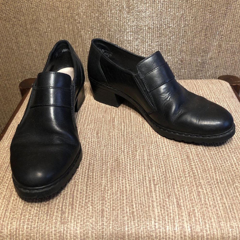 Rieker "Antistress" 8M Heeled Black Leather Loafers
